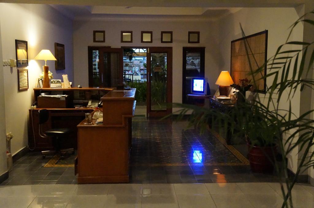 Hotel Kirana Yogyakarta Exterior photo